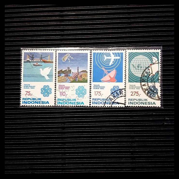 

DISKON PRANGKO INDONESIA. TAHUN KOMUNIKASI DUNIA 1983. SET LENGKAP (4V) USED !!!!
