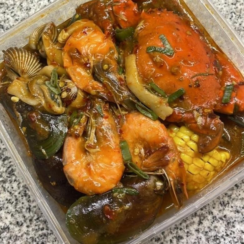 

Seafood Mix Saus Padang | Makanan Matang | Seafood 73n by Sambal Bunda Queen