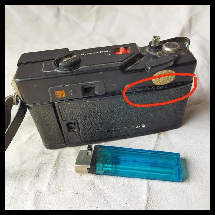 HOT DEAL PAJANGAN VINTAGE KAMERA ANALOG RICOH F-50S 