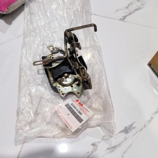 Doorlock pintu tengah Suzuki Vitara Escudo Sidekick MANUAL asli sgp