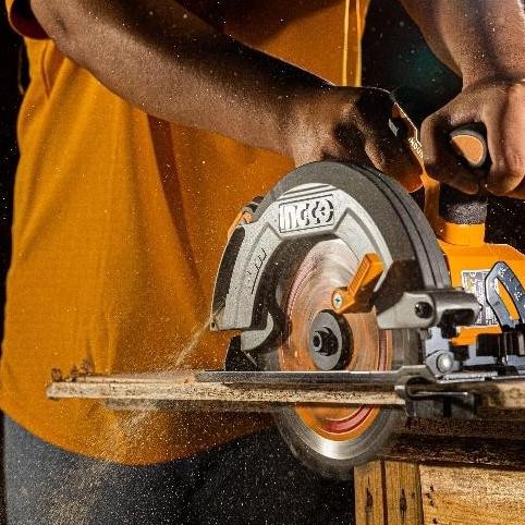 P20S Gergaji Potong Kayu 20V Ingco Csli1651 Cordless Circular Saw