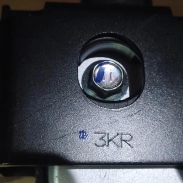 engine mounting kanan Suzuki ertiga lama 2012-2015 manual matic ASLI