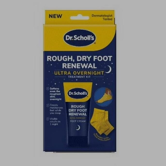 Dr. Scholl's Rough, Dry Foot Renewal Ultra Overnight Treatment foot Cream and Socks
