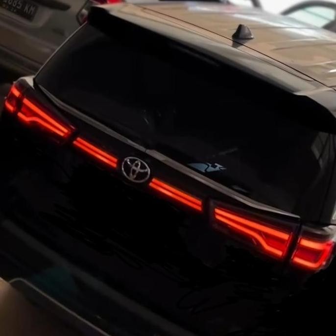 Stop Lamp Innova Reborn V2 BMW Style