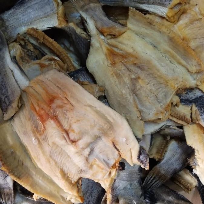 

SALE TERLARIS IKAN ASIN GABUS 1 KG READYY