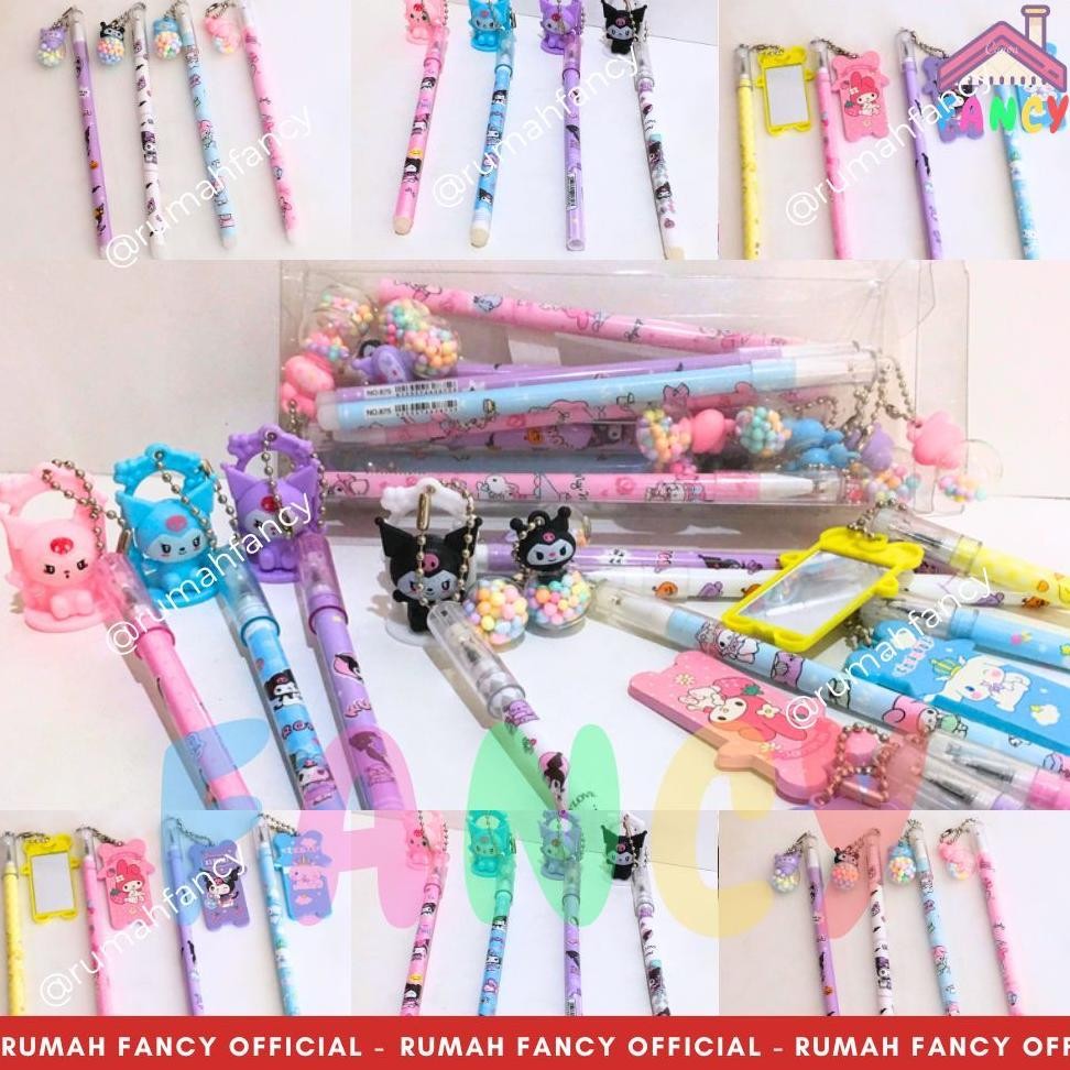 

[1 Lusin/ 12 Pcs] Bolpen/ Pulpen/Pena SNR Kur0mi Gantungan Boneka Notes Skate Board Sisir Bola Warna Warni DiM