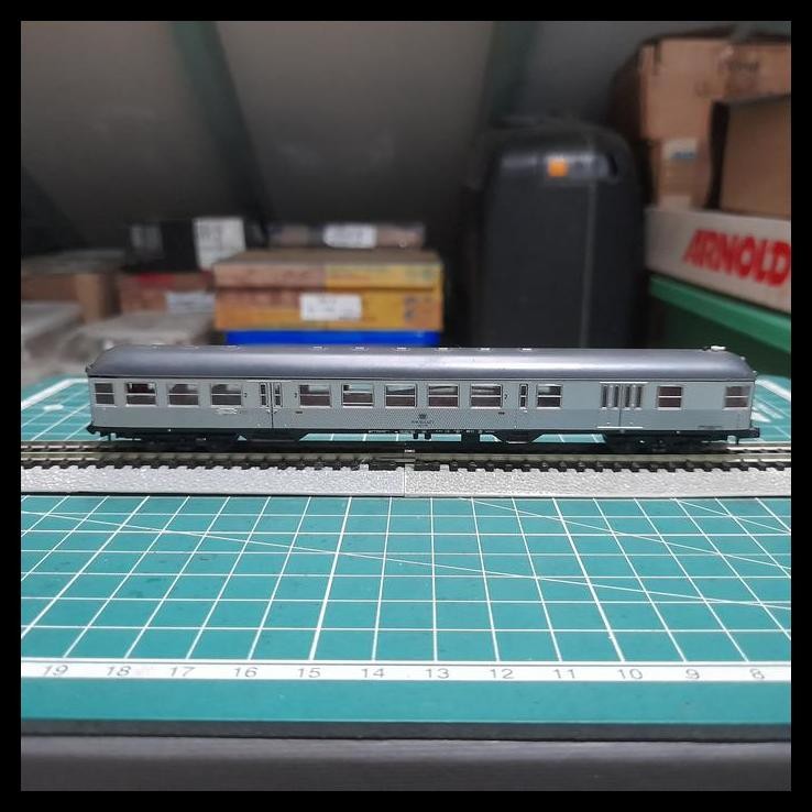 

HOT DEAL ROWA N GAUGE - GERBONG KELAS 2 SILBERLING (B4N4) !!!!!!