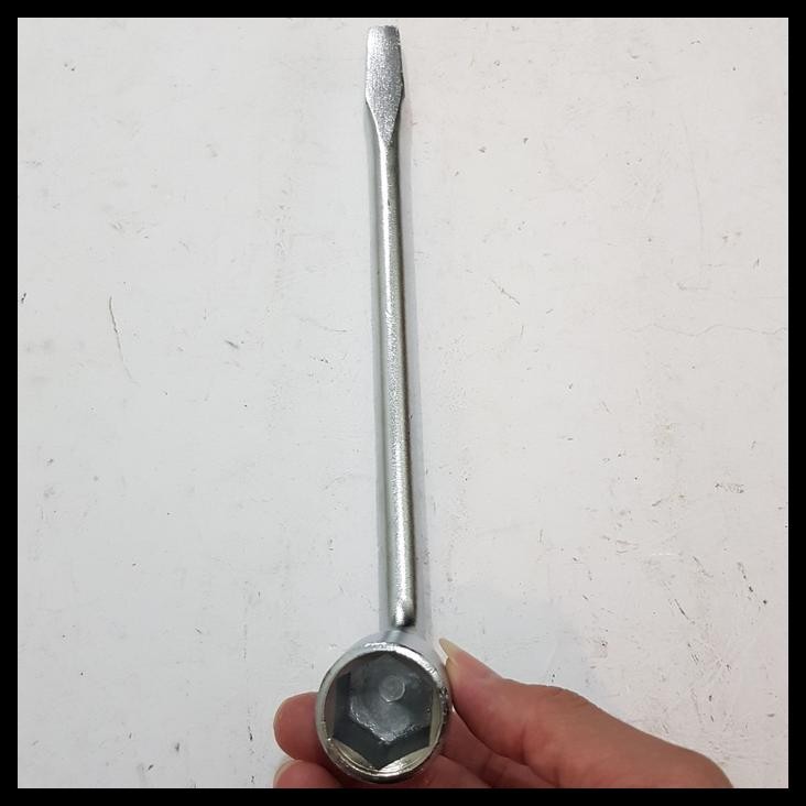 HOT DEAL KUNCI RODA BAN MOBIL UNIVERSAL 21 AVANZA INNOVA KIJANG RUSH AGYA XENIA 