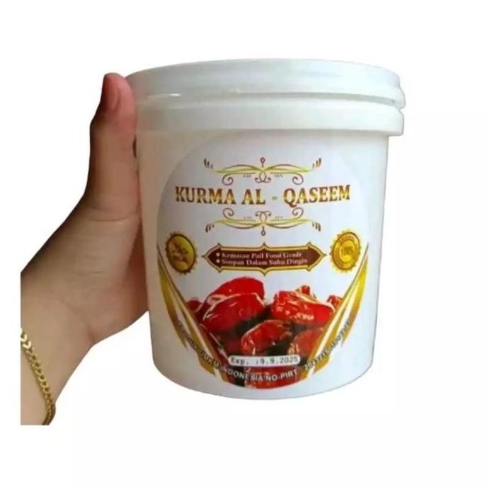 

Sby | Paket 2 Ember | 1 Kg | Kurma Al Qaseem Premium Paket 2 Ember 1Kg Kurma Ember Al Qasim Ember Makanan Cemilan