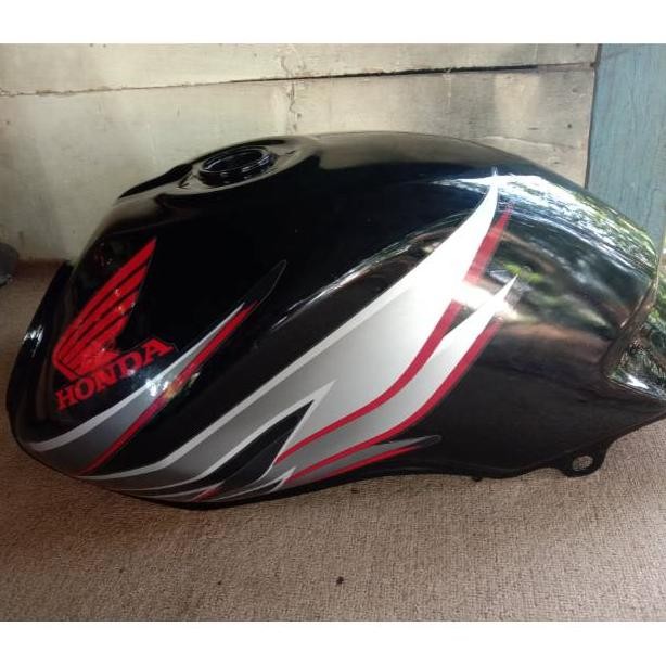 Tangki bensin Megapro Primus hitam