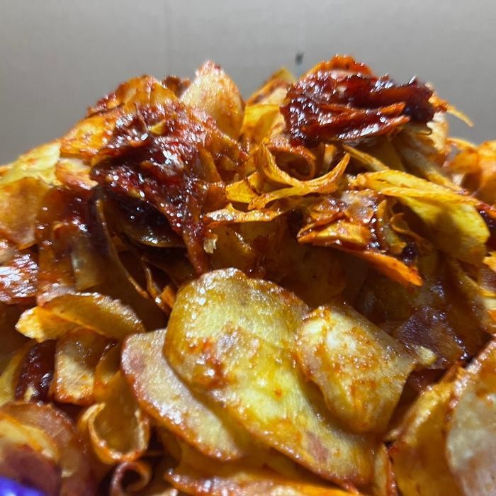 

RKM Keripik Singkong Pedas Manis / Berat 1 Kg / Cabai Asli Alami / Snack / Kripik Camilan Viral Food Makanan