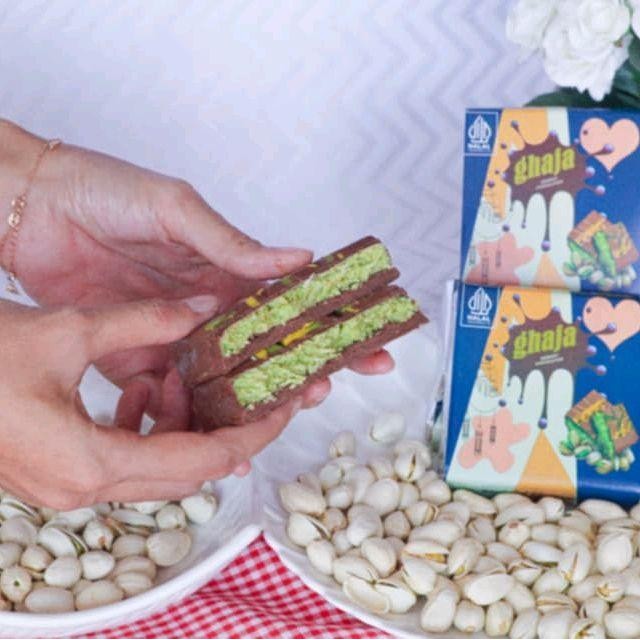 

Rkm Coklat Dubai Ghaja Mini 90Gram Local Viral Dengan Isian Kacang Pistachio Chocolate Cemilan Food