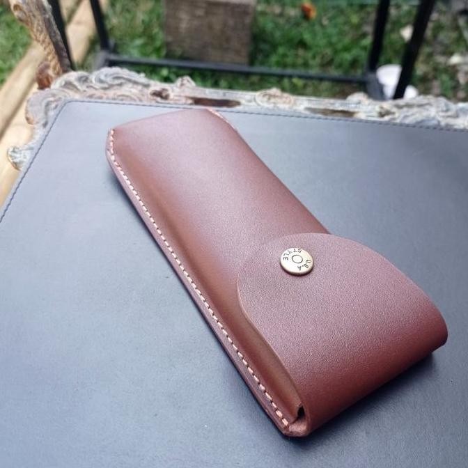 

Sarung Wadah Pensil Ballpoint Kaca Mata Kulit Asli Leather Pen Case New Stok