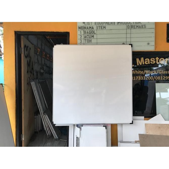 

Whiteboard Gantung 100X100 New Stok