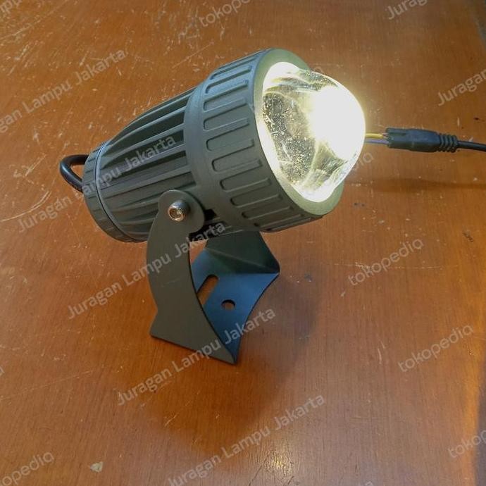 Lampu Sorot Taman 10W Outdoor / Lampu Taman 10 Watt Fokus 220V Ready