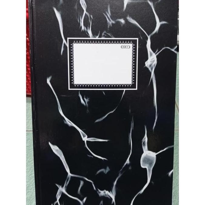 

Buku Folio Kiky 200 Lembar (Motif Random)
