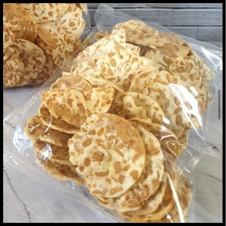 

GRATIS ONGKIR KERIPIK TEMPE SAGU 250GR !