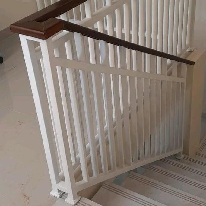 ready Railing Tangga Balkon handle besi dan kayu Set Minimalis