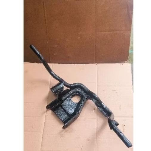 BRASTEP Footstep Postep Pustep Step Pijakan Kaki Depan Suzuki Crystal Tune Original Copotan Motor