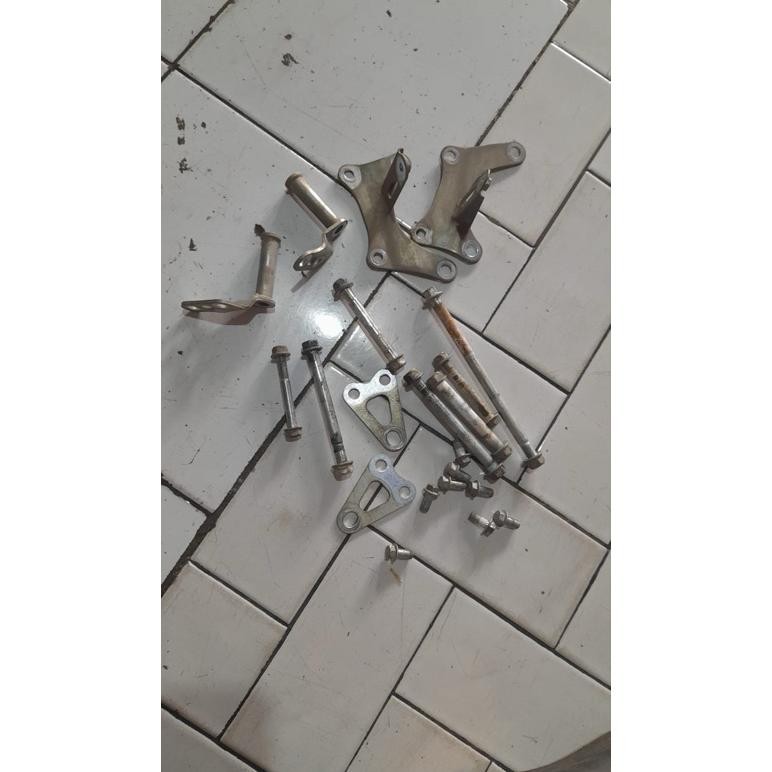 mounting mesin klx set lengkap baut
