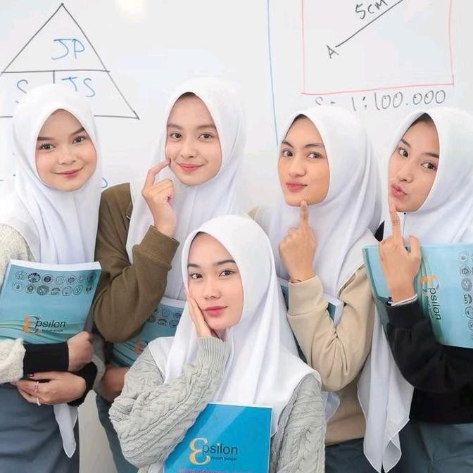HIJAB SEGI EMPAT PARIS JADUL ANAK SEKOLAH SMP SMA PUTIH BAHAN KATUN PREMIUM KERUDUNG ANTI NERAWANG A