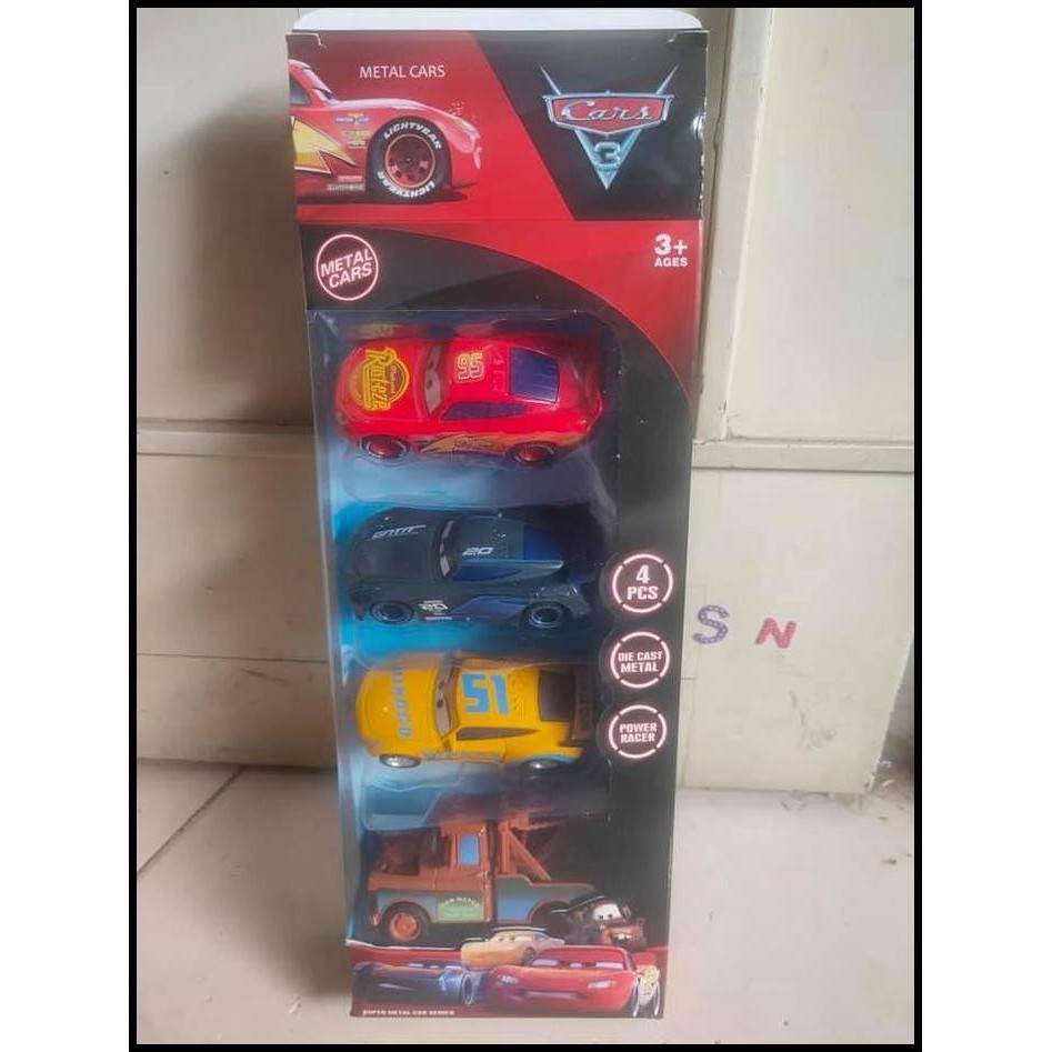 DIECAST METAL MOBIL CARS MCQUEEN