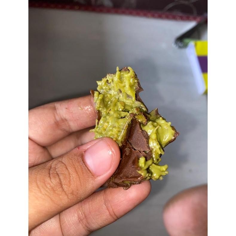 

Promo Promo!! Chocolate Dubai Crispy Pistachio Kunafe / Coklat Dubai Ka-67