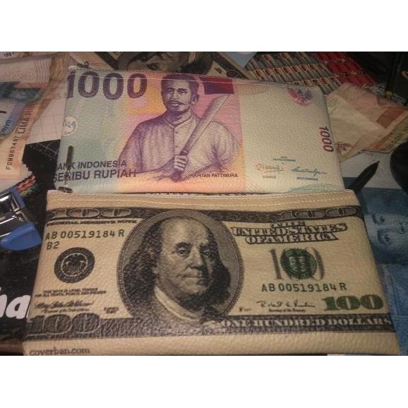 

Tempat / Kotak Pensil Bentuk Uang Lucu AS