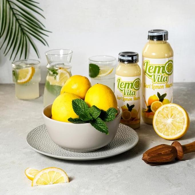 

[PROMO RAMADHAN] Paket 1 Liter Lemovita Sari Lemon Jus Murni BPOM Halal Organik Bebas gula Alami Fruity Botol [FLASH SALE ONLY} Juice (250ml x 4pcs atau 500ml x 2pcs) PA