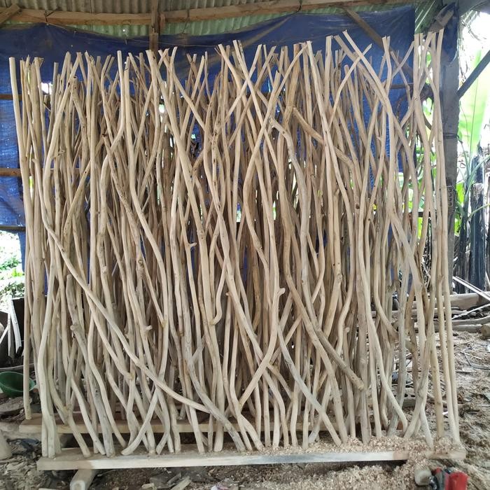 Partisi backdrop ranting kayu jati murah terbaru