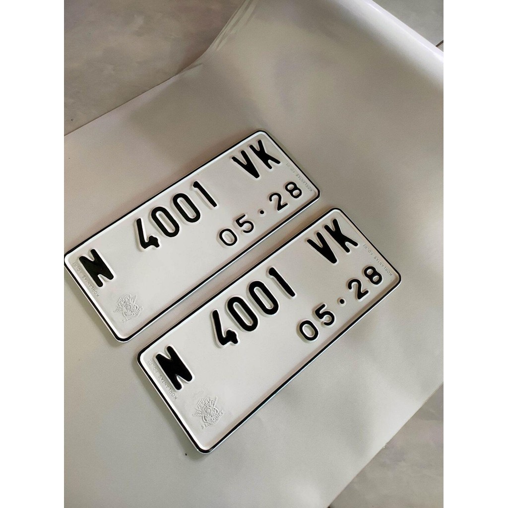 2pcs plat motor putih font lama asli Samsat berlogo timbul