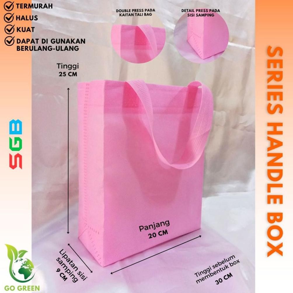 

1 KODI (ISI 20 pcs ) Goodie Bag Spunbond Handle Box UK 20X25X9 / Goodie Bag / Tas Kain Polos Nugi