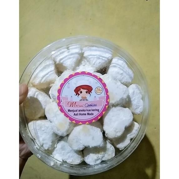 

kue putri salju , kuker premium . asli HOME MADE produsi sendiri Nugi