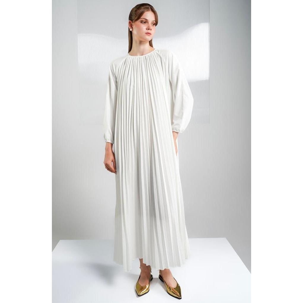 Benang Jarum - Charlotte Pleated Long Dress - White