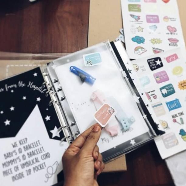 

Hugme mom My Baby Journal - Buku binder diary/jurnal baby