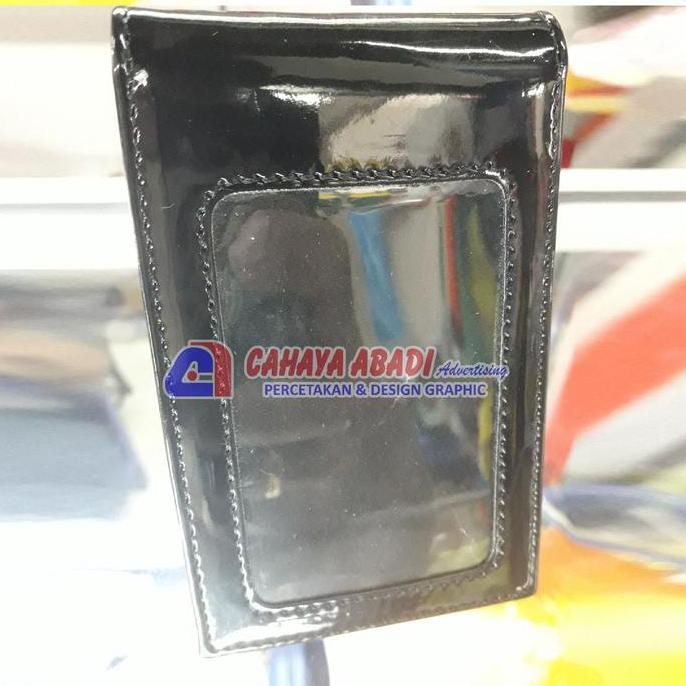 

Holder Id Card Magnet Kulit Glossy Elegan / Tempat Kartu Magnetik Original