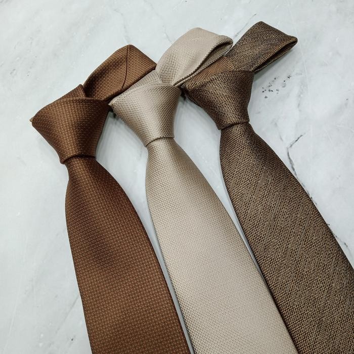 dasi coklat tua polos dasi coklat pria panjang import berkualitas