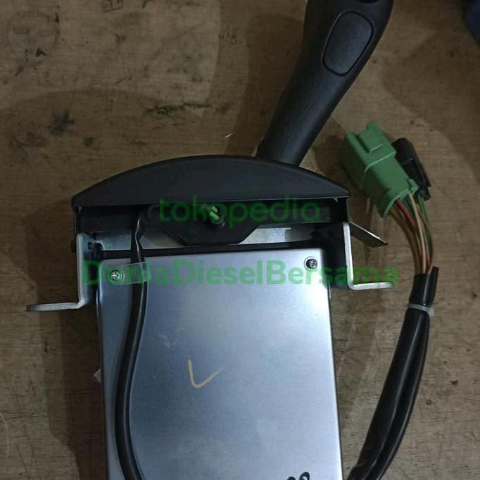 LEVER ASS'Y,TRANSMISSION 569-06-86740 Genuine