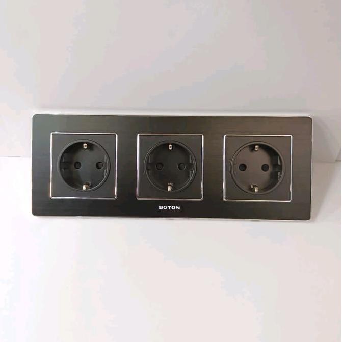 Stop Kontak + Stop Kontak + Stop Kontak 3 Gang K2 Black-Hitam Boton