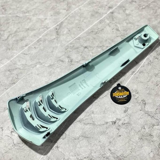 Horn Cover / Dasi Orinal Vespa Primavera Green Relax