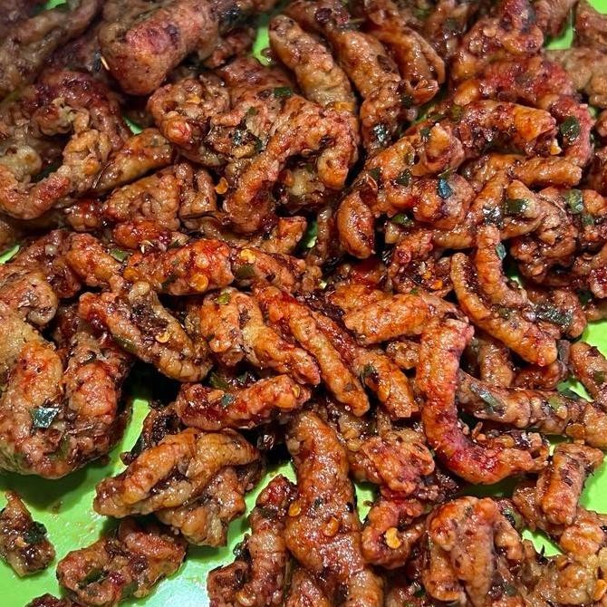 

USUS CRISPY 1KG PEDAS DAUN JERUK Keripik Snack