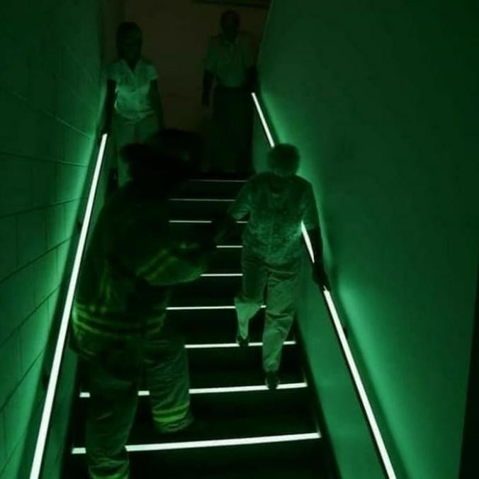 

Sticker Glow In The Dark Fosfor Hijau 2" X 1 Mtr