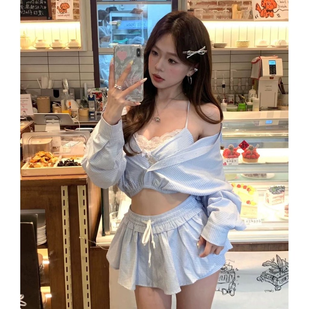 [Cream Winnie]Set atasan pendek lengan panjang kotak-kotak biru sederhana gaya Korea dan rok pendek