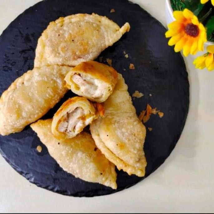 

JB keto lowcarb curry puff None