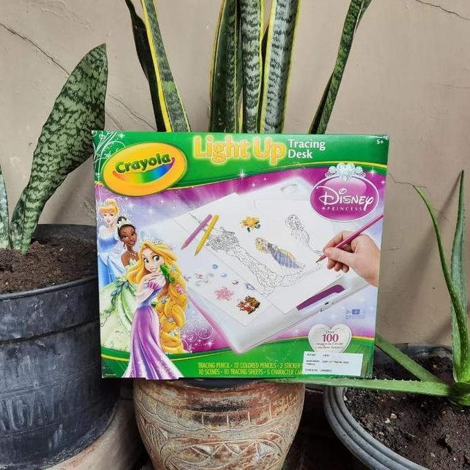 

Crayola Light Up Tracing Desk