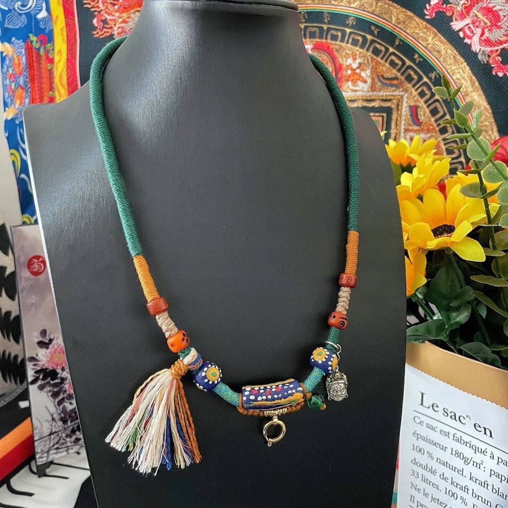 Kalung Dewa Kekayaan Anyaman Thangka Tibet dengan Manik Dzi Amulet Buddha Buatan Tangan Baru