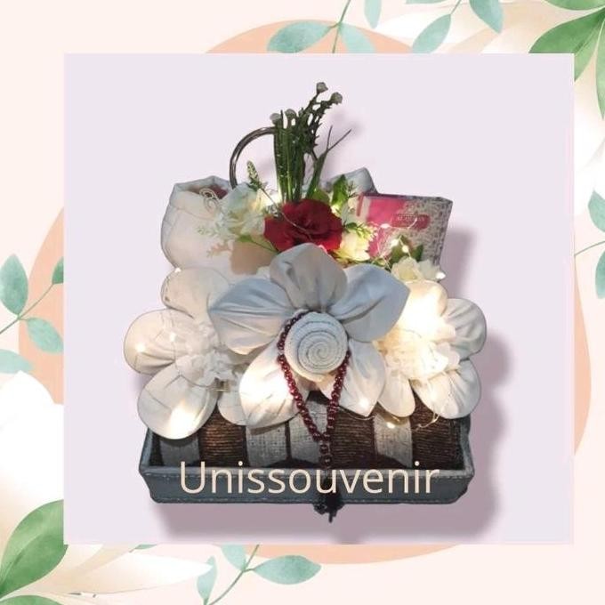 Seserahan mukena silk lasercut/Seserahan seperangkat alat sholat/Mahar seserahan/paket seserahan per