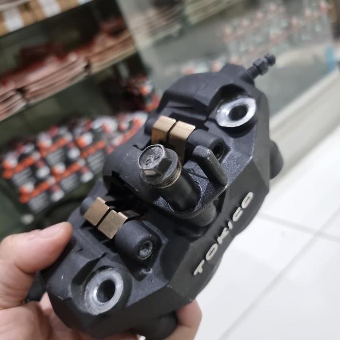 Sale Kaliper Cakram Depan Tokico 4 Piston Kanan Radial Pitch 108 Mm