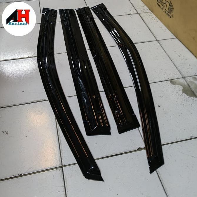 Door Visor / Talang Air / Talang Hujan Slim Premium Black Khusus Toyota Sienta 2016 BEST QUALITY