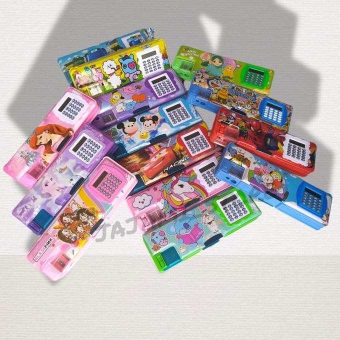 

Kotak Pensil Rautan Kalkulator/Tempat Pensil Kalkulator/Kotak Pensil Karakter Stationery